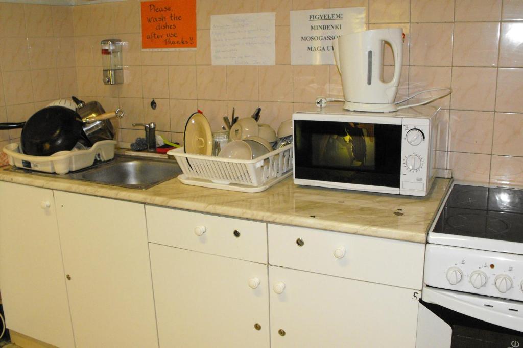 Season Hostel 2 Budapest Eksteriør bilde
