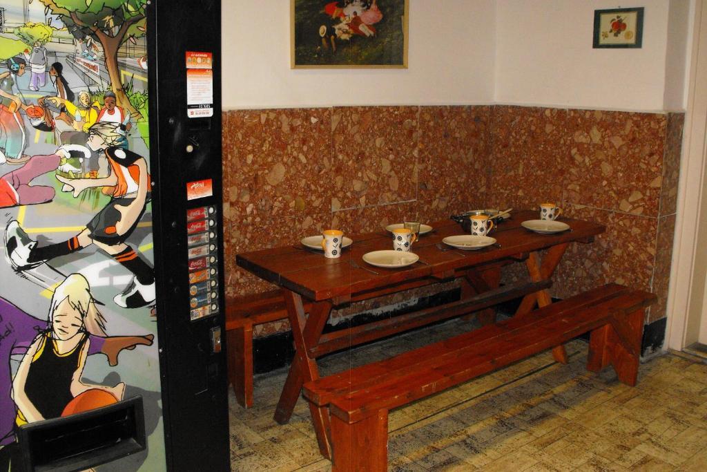 Season Hostel 2 Budapest Eksteriør bilde